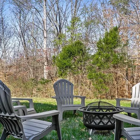 Beautiful Home With Lake And Marina Access, Firepit, Golf Cart Included